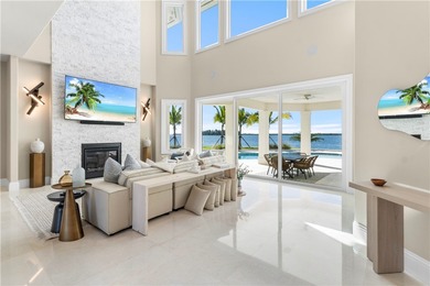 Welcome to 526 Point Lane in beautiful Vero Beach! This - photo 8