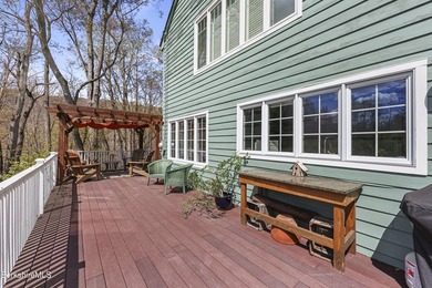 Lovingly maintained contemporary Cape set on just over an acre - photo 48