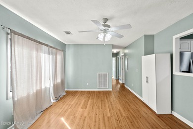 Welcome to this updated and charming 3-bedroom ranch in - photo 6