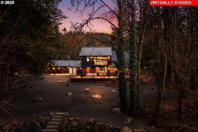 (private lake, pond, creek) Home For Sale in Silverton Oregon