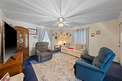 Lovely 3 bedroom 1 bath 1100 sq. ft. frame home, built in 1955 - photo 14