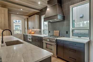 Experience elevated mountain living in this like-new luxury - photo 16