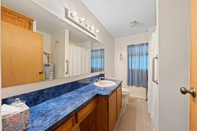 Lovely 3 bedroom 1 bath 1100 sq. ft. frame home, built in 1955 - photo 17