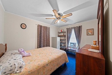 Lovely 3 bedroom 1 bath 1100 sq. ft. frame home, built in 1955 - photo 18
