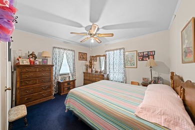 Lovely 3 bedroom 1 bath 1100 sq. ft. frame home, built in 1955 - photo 19
