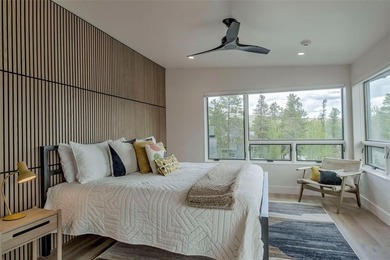 Experience elevated mountain living in this like-new luxury - photo 19