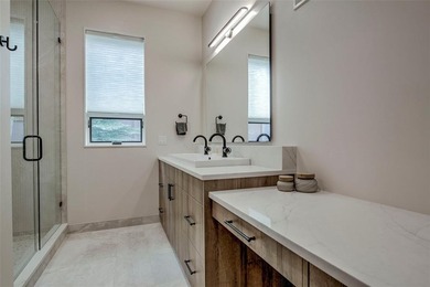 Experience elevated mountain living in this like-new luxury - photo 28