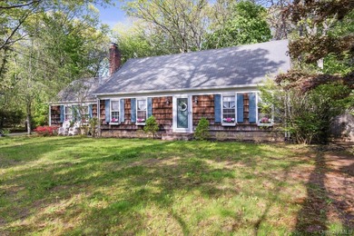 Welcome to one of Rustic Acres' original homes, located in a - photo 2