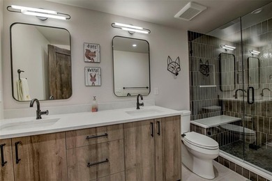 Experience elevated mountain living in this like-new luxury - photo 36