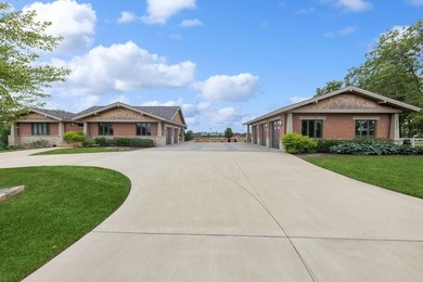 BUY OF A LIFETIME! Imagine LIVING, RELAXING, and ENTERTAINING on - photo 6