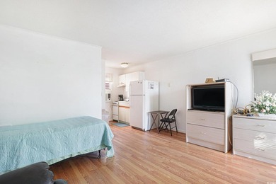Welcome to this charming efficiency unit in the desirable Ocean - photo 11