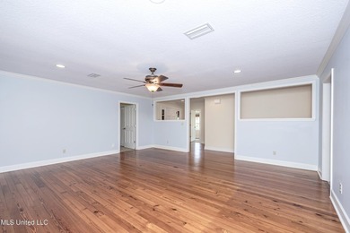 DOWNTOWN OCEAN SPRINGS home with all of the charm and character - photo 22