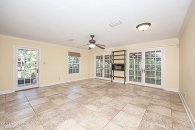 DOWNTOWN OCEAN SPRINGS home with all of the charm and character - photo 32