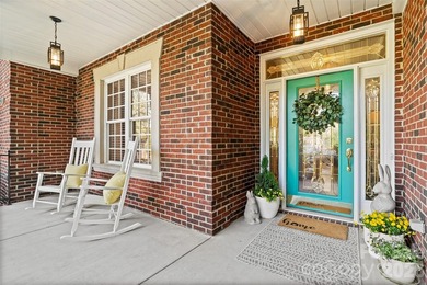 Beautiful brick home featuring an open floor plan and a spacious - photo 44