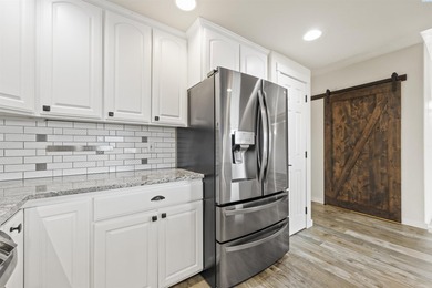MLS# 294446 You're invited to live everyday like it is a holiday - photo 6