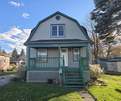 Saginaw River Home For Sale in Bay City Michigan