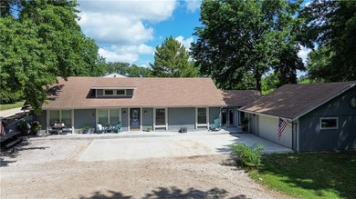 ***CHECK OUT THE 3D TOUR***LARGE ESTATE LOT (157X500) WITH EARTH