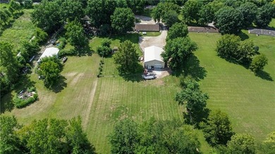***CHECK OUT THE 3D TOUR***LARGE ESTATE LOT (157X500) WITH EARTH