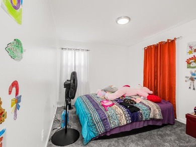 Welcome to 819 E 223rd St in the heart of the Williamsbridge - photo 17