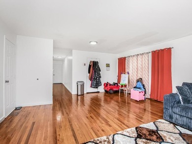 Welcome to 819 E 223rd St in the heart of the Williamsbridge - photo 19