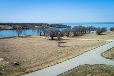 Lakefront acreage - Dockable shoreline - Gated Admiral Shores on - photo 20