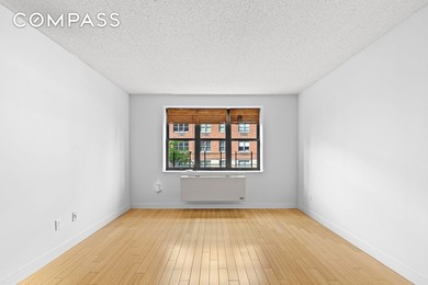 Incredible value for this 1 Bedroom 1 Bath condo in Hell's - photo 2