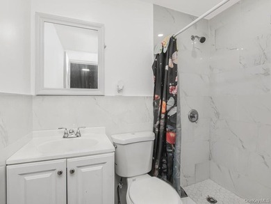Welcome to 819 E 223rd St in the heart of the Williamsbridge - photo 24
