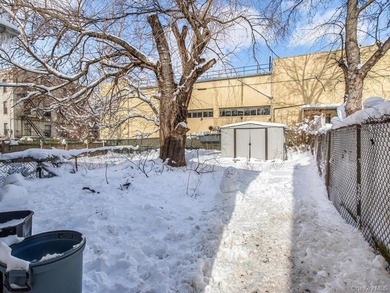 Welcome to 819 E 223rd St in the heart of the Williamsbridge - photo 26