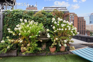 A Rare Full-Floor SoHo Penthouse Crowned by a Private Rooftop of - photo 3