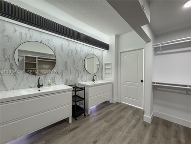 Created by its owners as their own home and finished with - photo 38