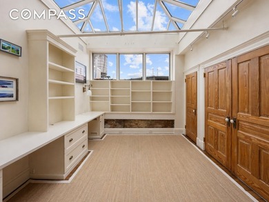 A Rare Full-Floor SoHo Penthouse Crowned by a Private Rooftop of - photo 8