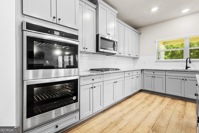 Welcome home to 384 Traditions Lane in the desirable Traditions - photo 8