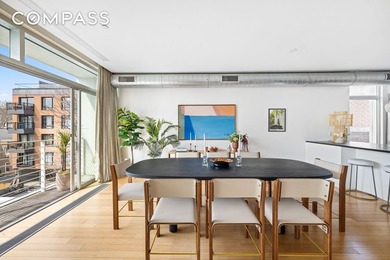 Palatial 2,458 ft Full-Floor Loft-like 4-Bedroom + Convertible - photo 1