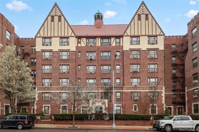 Spacious 1-Bedroom in the Heart of Forest Hills Welcome to The - photo 1