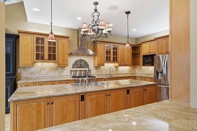 SINGLE-STORY, flat lot retreat in the prestigious - photo 22
