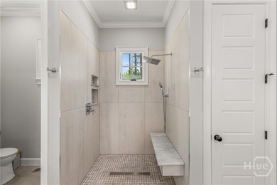 Some homes are beautiful. Others make you wonder why you'd ever - photo 23