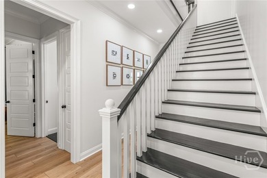 Some homes are beautiful. Others make you wonder why you'd ever - photo 24