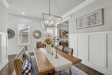 Experience elevated living in this exquisitely updated endunit - photo 2