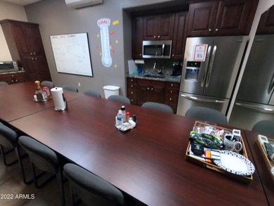 Well maintained and appointed free standing - photo 14