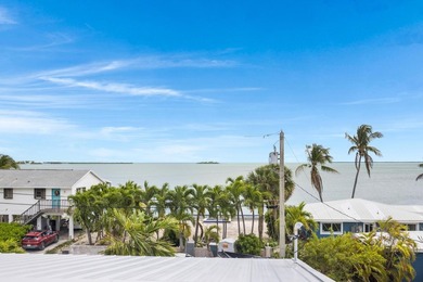 Sailor's Dream -- waterfront living at its best! Beautifully - photo 15