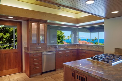 Wailea Point Residence 802 & 804 is an exquisite, rare, double - photo 17
