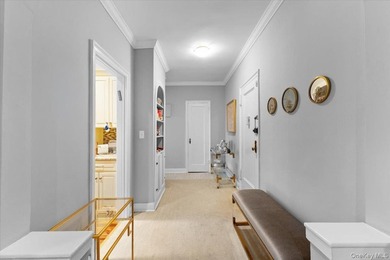 Location & Luxury! Welcome to 'The Windsor' at 21 Barstow - one - photo 5