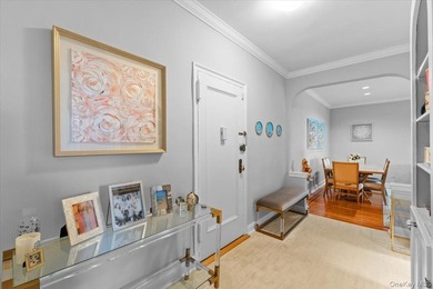 Location & Luxury! Welcome to 'The Windsor' at 21 Barstow - one - photo 6