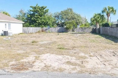 Beautifully situated lot just a short stroll from the beach - photo 7