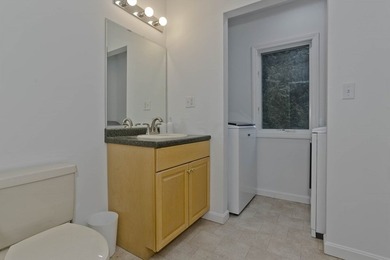 Welcome home to this peaceful & serene 3 bed, 2.5 bath - photo 21