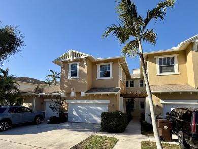 Lake Townhome/Townhouse For Sale in West Palm Beach, Florida