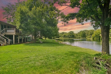 Cannot beat the location! Retreat to a sanctuary where classic - photo 30
