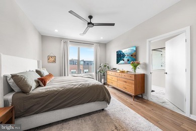 Welcome to 3117 Pierview Lane, a fully upgraded Essex model home - photo 30