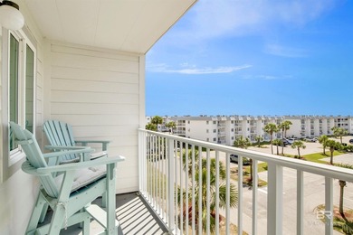 It's all about the view at this 1 bedroom/1 bathroom condominium - photo 3