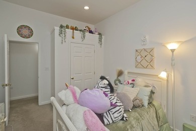 Welcome home to this peaceful & serene 3 bed, 2.5 bath - photo 34